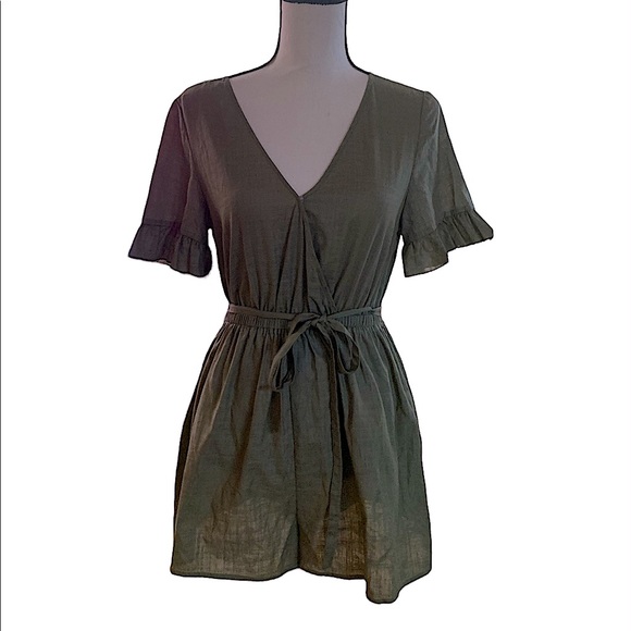 SHEIN Olive green romper size S NWOT - Picture 2 of 7